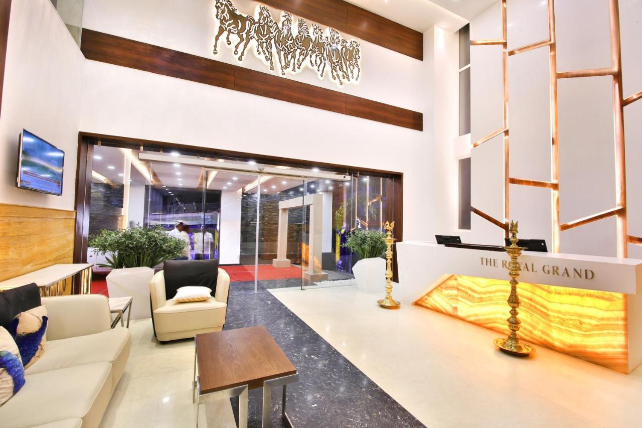 Отель The Royal Grand Karur  Экстерьер фото