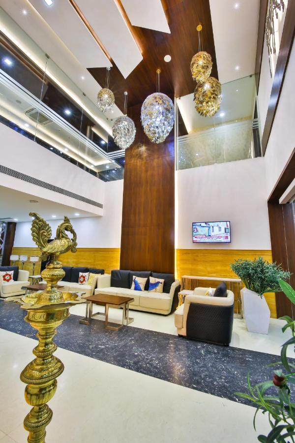 Отель The Royal Grand Karur  Экстерьер фото