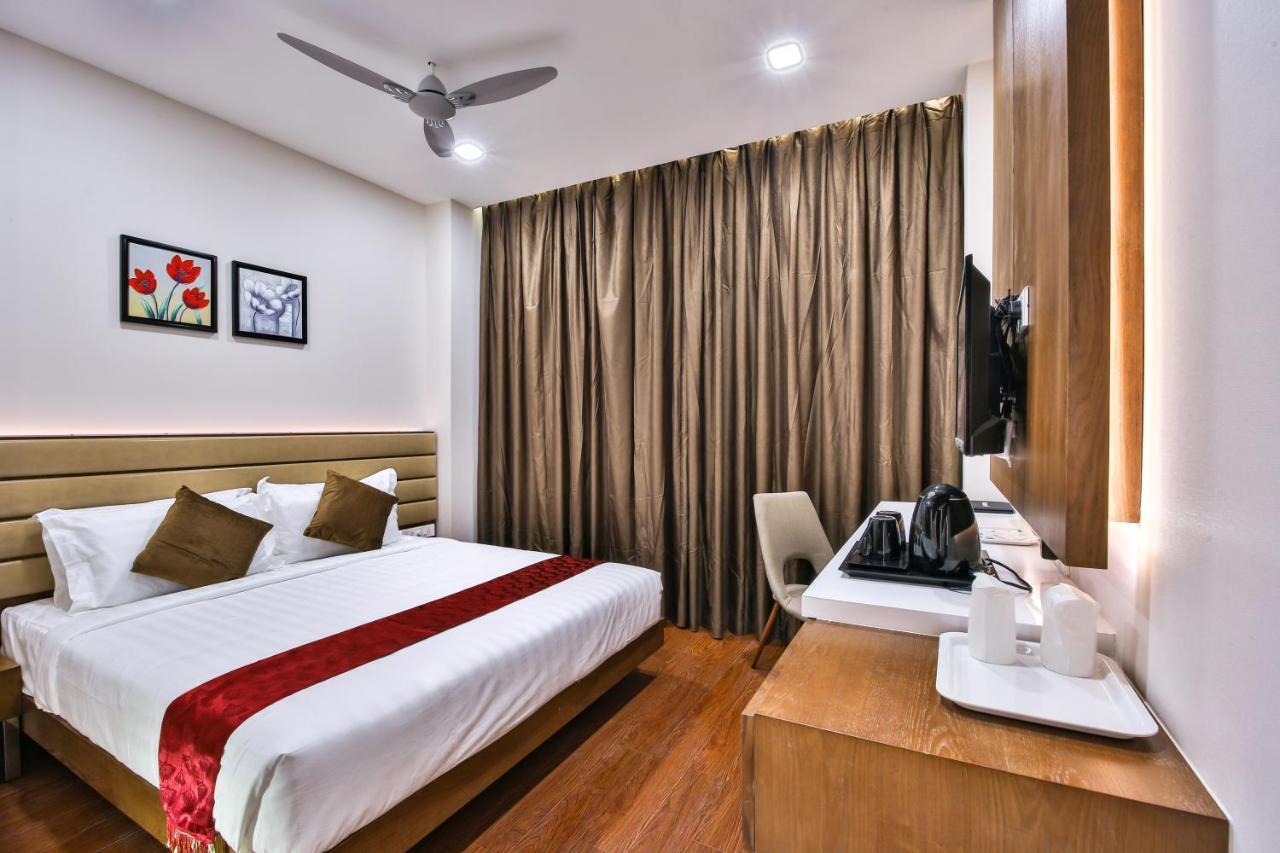 Отель The Royal Grand Karur  Экстерьер фото